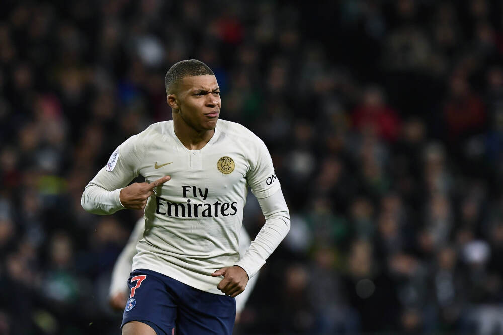 6000亿美元！马斯克成历史第一人，华尔街豪赌特斯拉